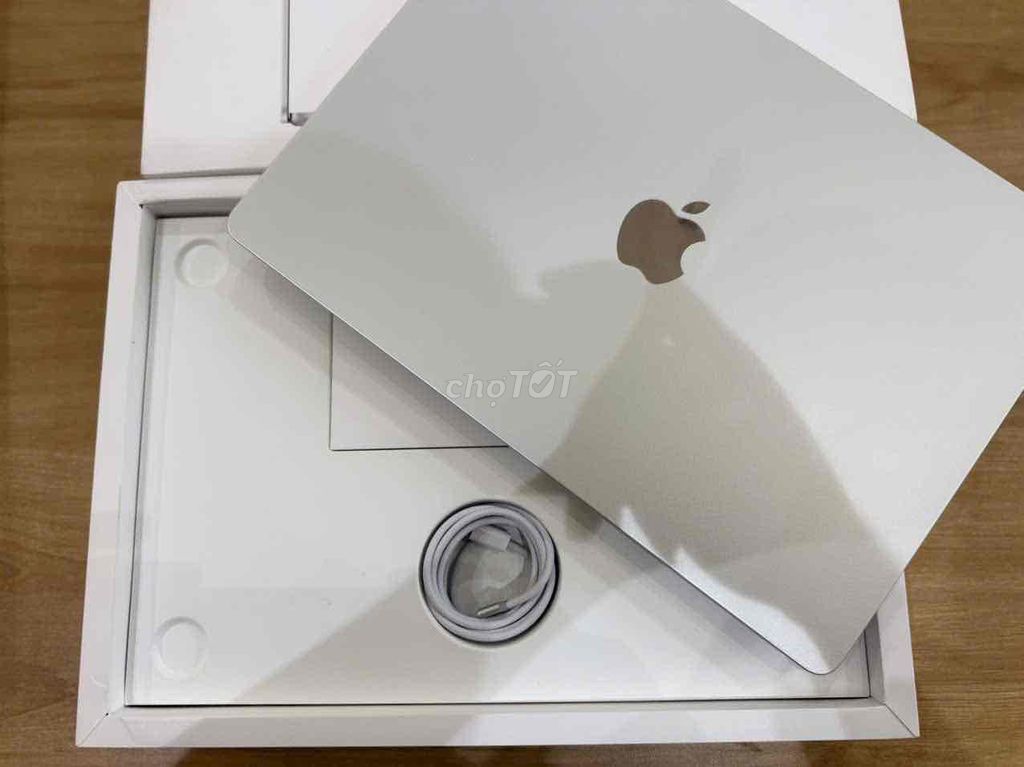 Macbook Air 15 inch M5 16/512GB Starlight Fullbox. Mua bán Laptop tại Quận Tân Bình Tp Hồ Chí Minh được đăng bởi TuanDigi VN hình 1