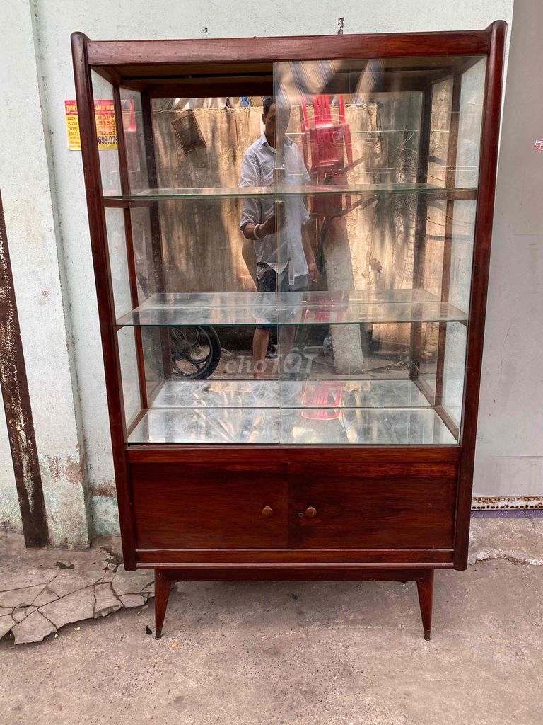 Bán 1 tủ chuẩn xưa chưng đồ