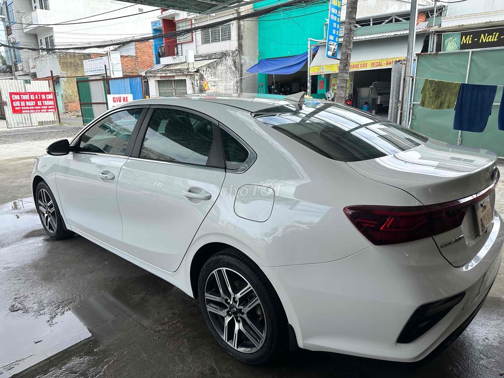 Kia Cerato 2019 1.6 luxury - 70000 km