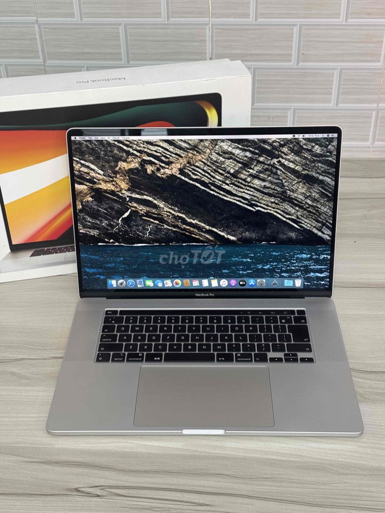 Macboook Pro 2019 - 16 inch , i7/ Ram 16 GB - 512