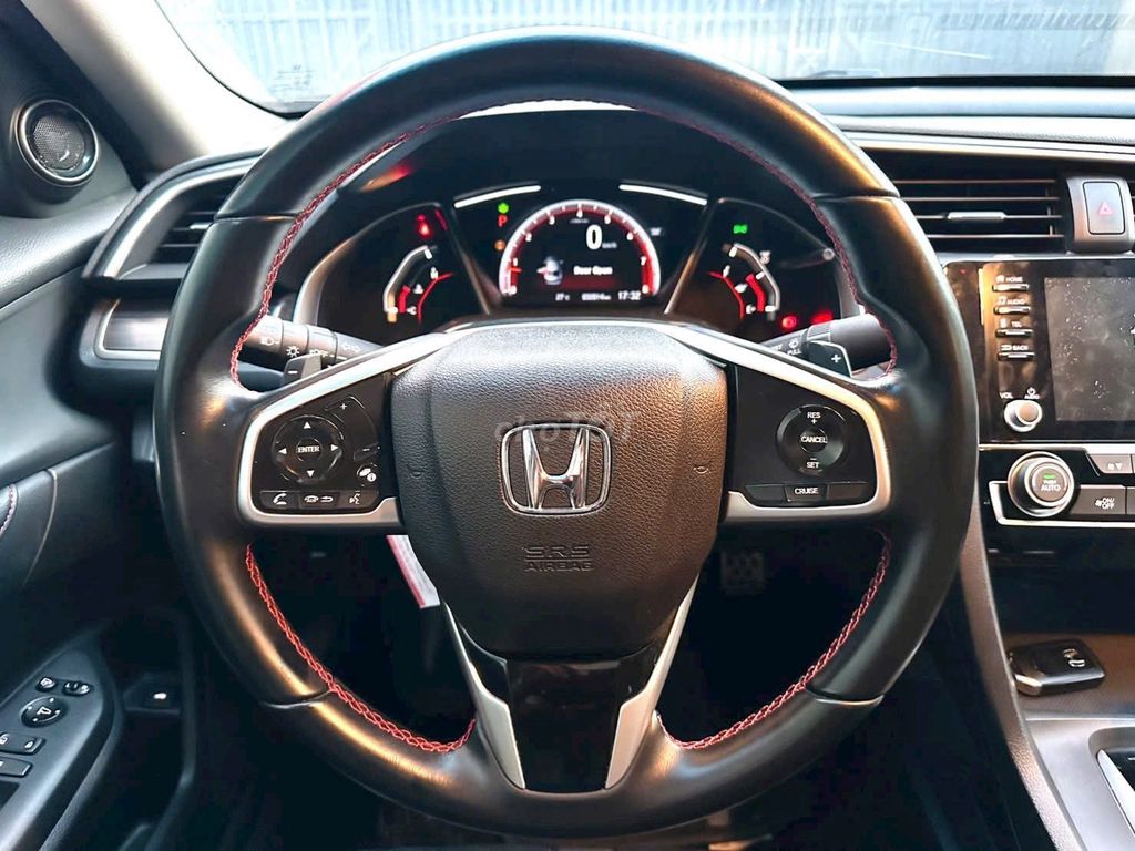 Honda Civic 2020 RS - 32000 km. Mua bán Ô tô tại Thành phố Thủ Dầu Một Bình Dương được đăng bởi Nguyễn thanh hình 5