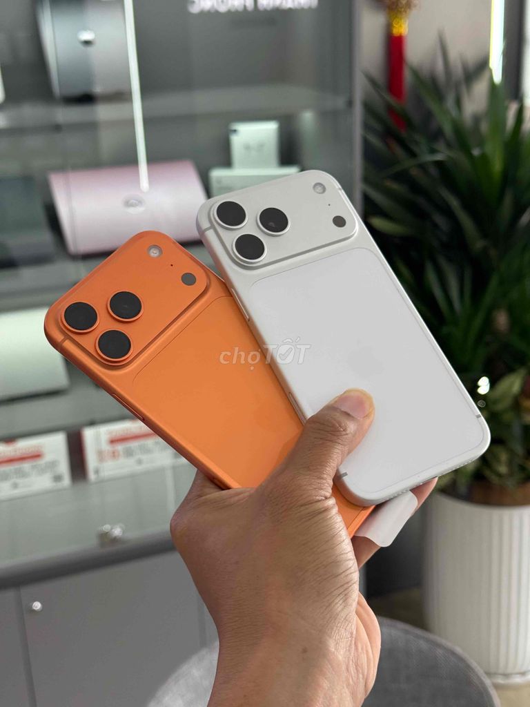 iPhone 17 Pro Max 256GB Cam Bạc 99% đẹp. Mua bán Điện thoại tại Thành phố Cà Mau Cà Mau được đăng bởi Thanh phong  hình 1