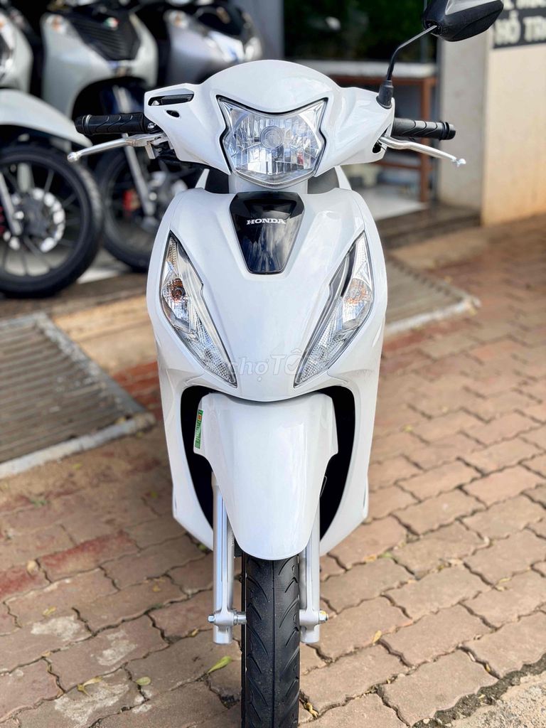 VISION 2024 MÀU TRẮNG KHÁCH HỎI NHIỀU. Mua bán Xe máy tại Thành phố Buôn Ma Thuột Đắk Lắk được đăng bởi CẦM ĐỒ TUẤN ĐẠT hình 8