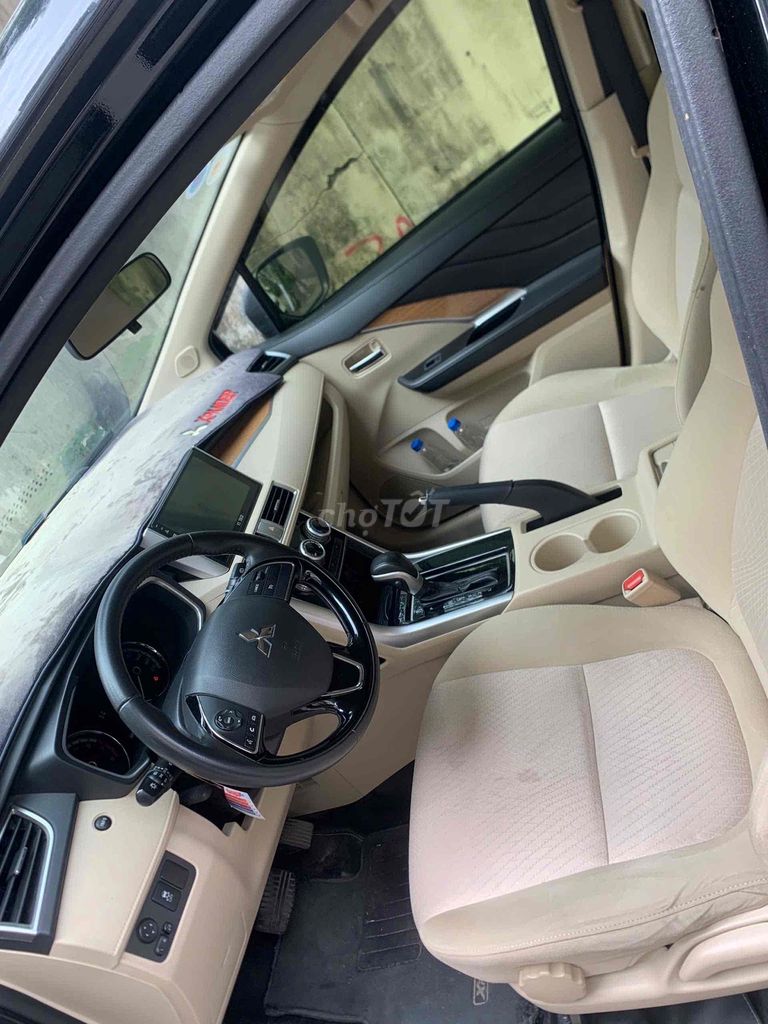 Mitsubishi Xpander 2019 Đen 47000 km. Mua bán Ô tô tại Quận Thanh Xuân Hà Nội được đăng bởi Dũng hình 6