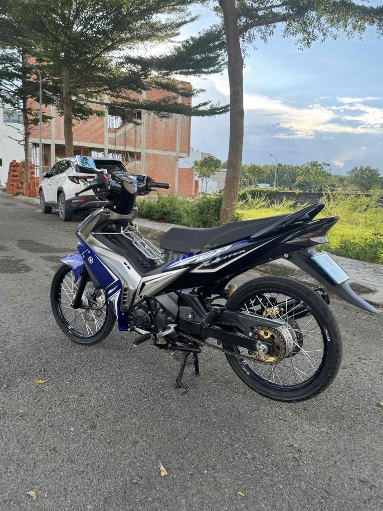 Yamaha Exciter 135 в стиле 2010 года, синий GP