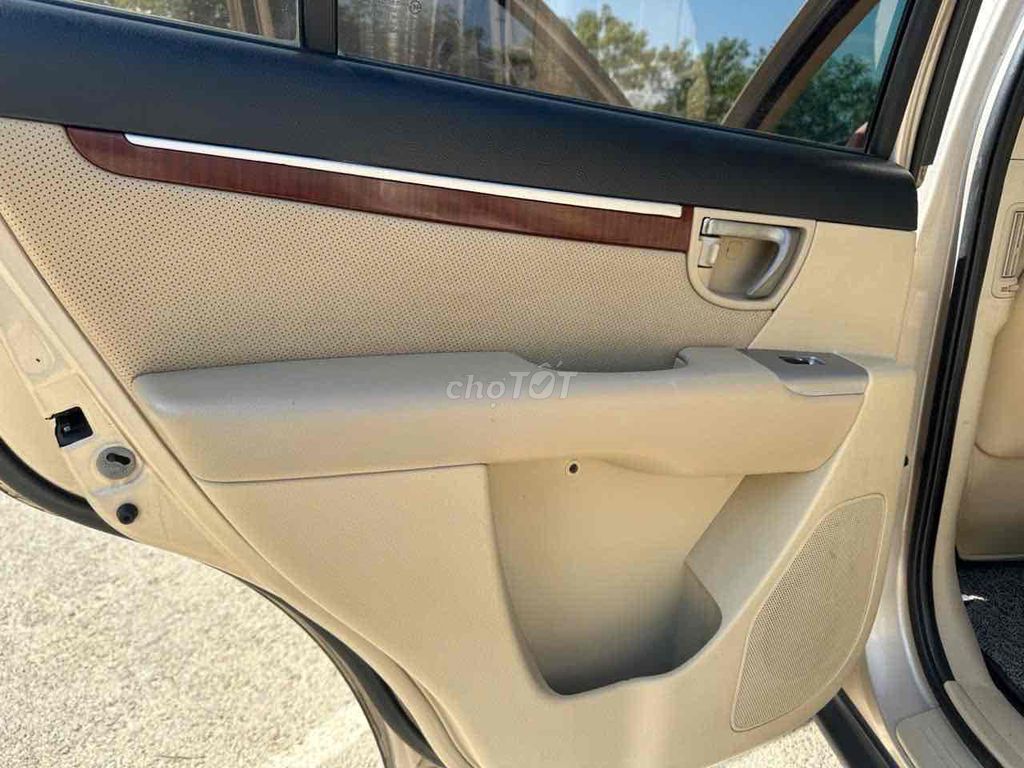 Hyundai Santa Fe 2007 2.7L 4WD - 10000 km. Mua bán Ô tô tại Quận Bắc Từ Liêm Hà Nội được đăng bởi Nguyễn hữu hùng  hình 11