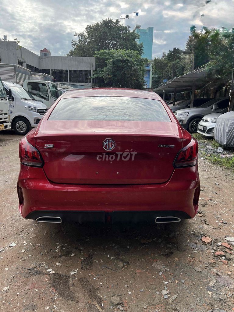 MG MG5 2023 Автомат Таиланд Красный 16x.000 км