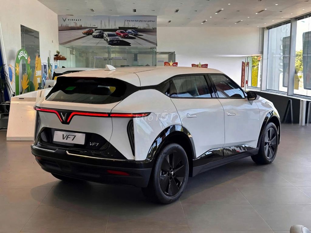 VinFast VF7 ECO | ПЛЮС суперпредложения