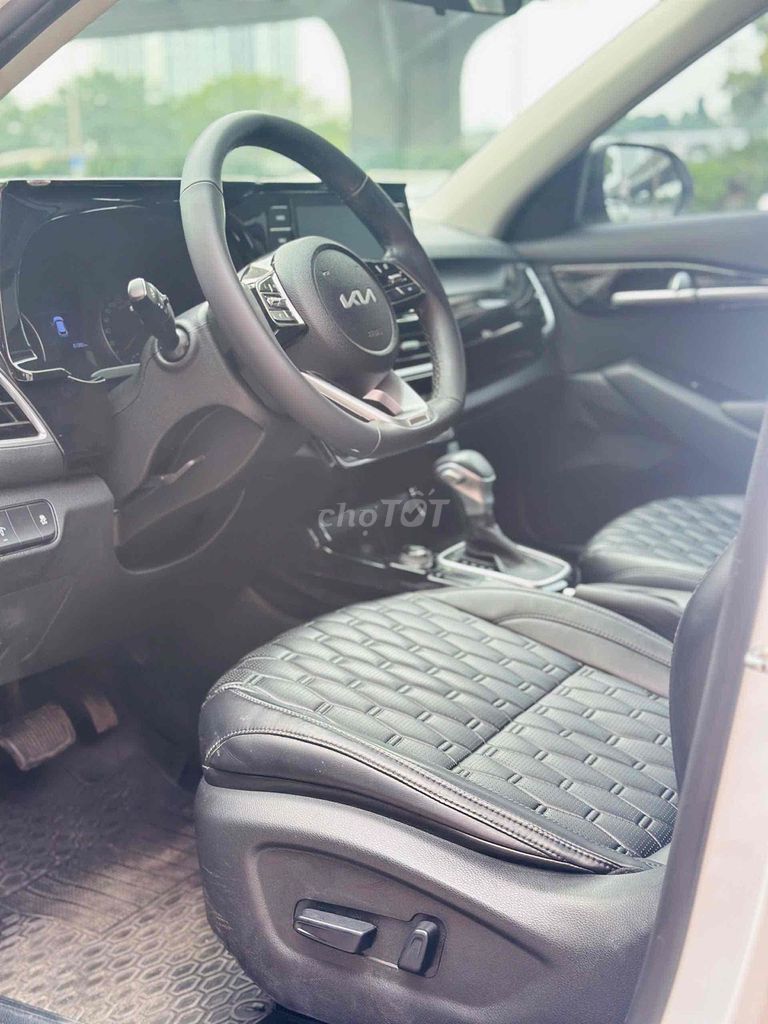 Kia Seltos 2023 1.6 Luxury. Mua bán Ô tô tại Quận Hoàng Mai Hà Nội được đăng bởi anh Biên hình 5