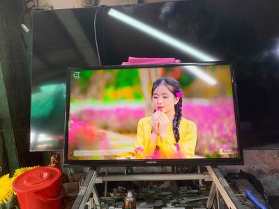tivi Samsung 32in máy đẹp bảo hành 3 tháng