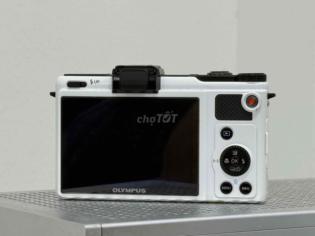 OLYMPUS XZ-1. Mua bán Máy ảnh, Máy quay tại Quận Hoàng Mai Hà Nội được đăng bởi Phúc Phạm hình 2