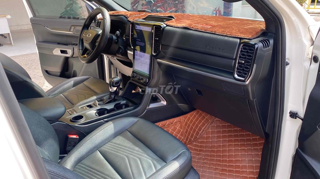 Ford Everest Titanium Xe 7 Chỗ Gia Đình Chuẩn Đẹp. Mua bán Ô tô tại Quận Tân Bình Tp Hồ Chí Minh được đăng bởi Trung Tâm Xe Automall Carpla hình 8