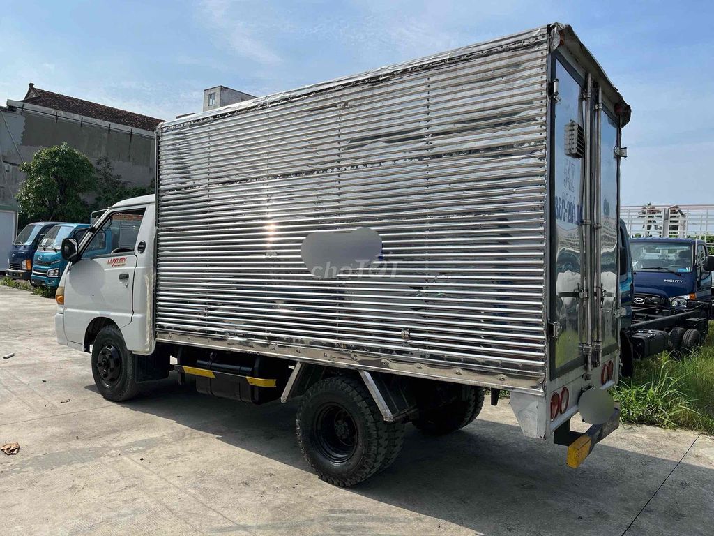 Bán Huyndai H100 1 tấn thùng kín Inox. Mua bán Xe tải, xe ben tại Thành phố Thuận An Bình Dương được đăng bởi XE TẢI AUTO hình 3