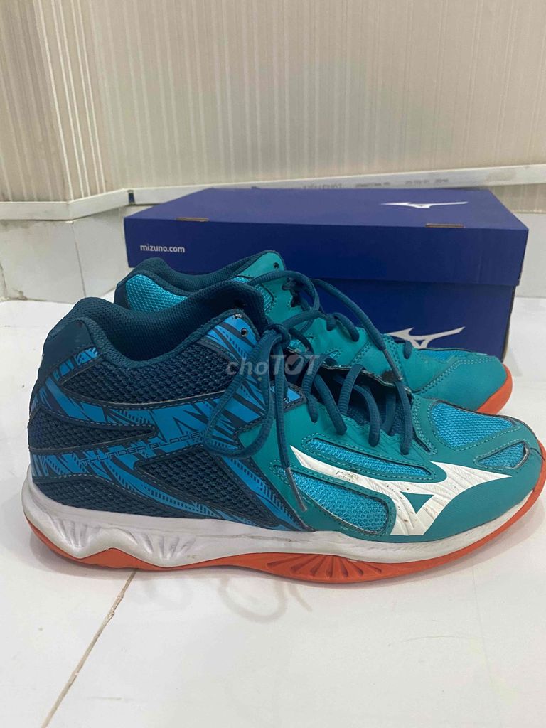 Giày bóng chuyền Mizuno