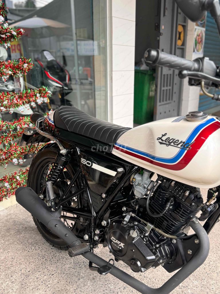 GPX Legend 150S 2022 Trắng 200KM Siêu Lướt. Mua bán Xe máy tại Quận Bình Tân Tp Hồ Chí Minh được đăng bởi Việt Motor Bình Tân hình 4