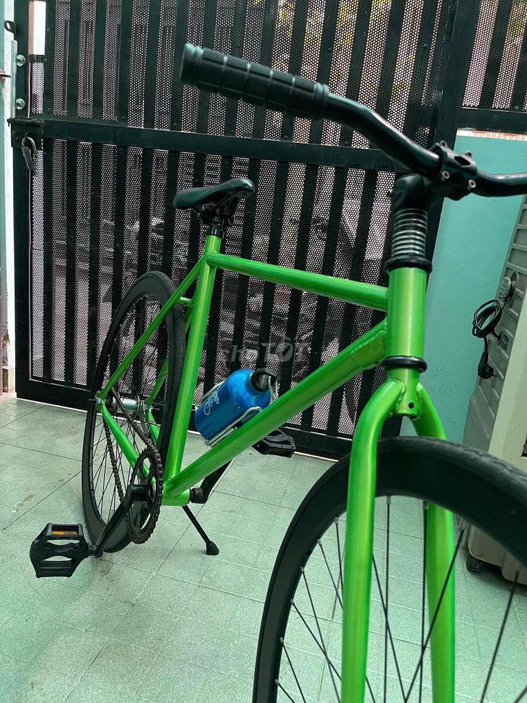 Xe đạp 24in bánh đúc không ruột chạy tốt. Mua bán Xe đạp tại Quận 10 Tp Hồ Chí Minh được đăng bởi Vũ Tâm hình 1