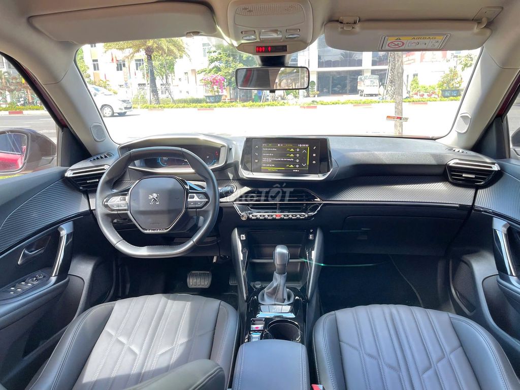 Пежо 2008 GT-Line 2023 Красный 22 000 км