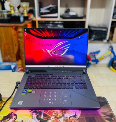 Rog Strix G16 i9-14900HX ,RTX 4060 ,16" 2K 240Hz