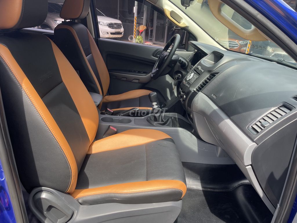Ranger 2017 XLS 4x2 MT - xanh Koban nhập Thái. Mua bán Ô tô tại Huyện Hóc Môn Tp Hồ Chí Minh được đăng bởi Song Hành hình 5