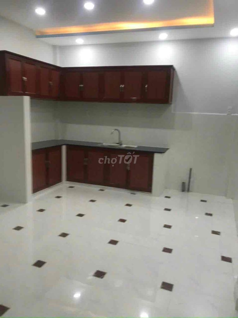 Nhà cho thuê MTKD Lê Quang Chiểu 4 x 18m trệt, lửng 2pn.1tolet