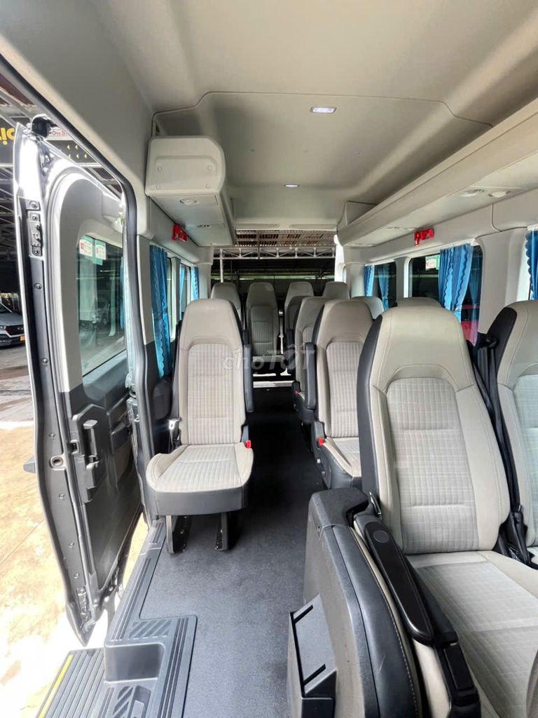 Ford Transit 2025 Серебристый 62.000 км