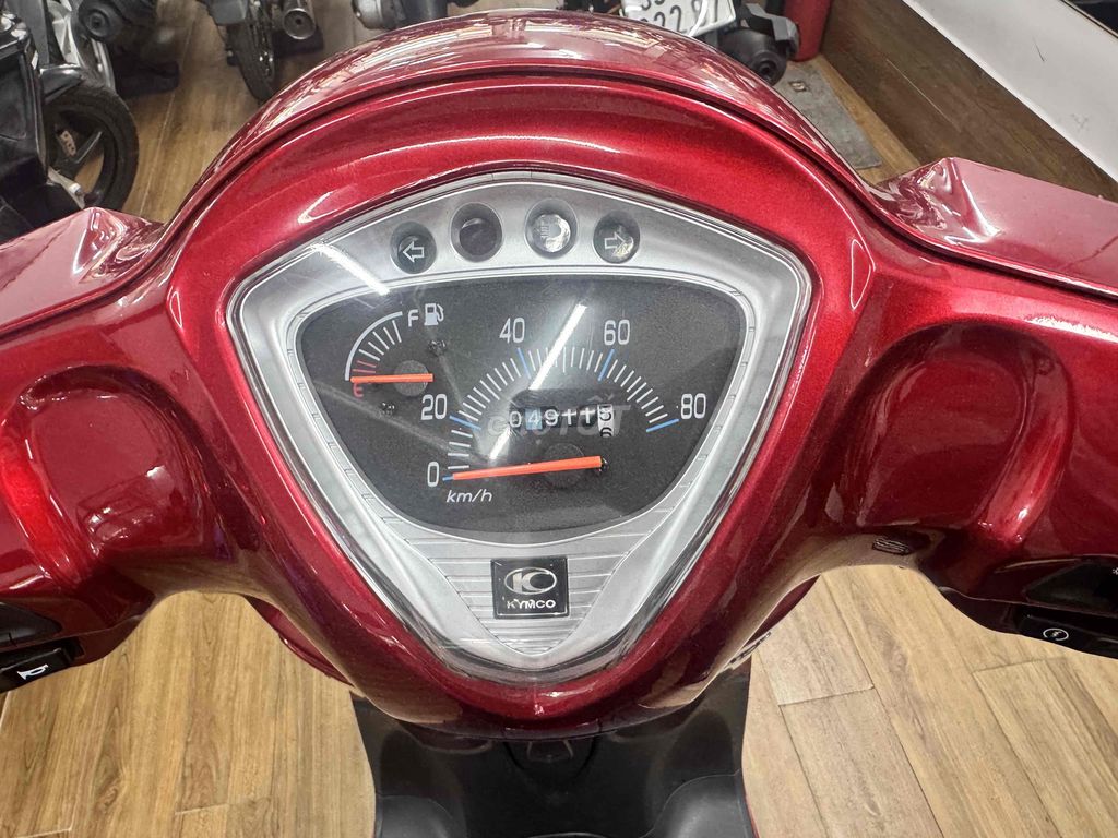 Kymco Like 50 Bstp chính chủ trùm mền. Mua bán Xe máy tại Quận 8 Tp Hồ Chí Minh được đăng bởi Nguyễn Dương Nhân  hình 8