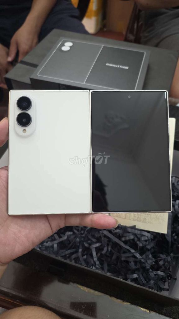 Zfold 8 12GB 256GB Trắng viettel store. Mua bán Điện thoại tại Quận Thanh Xuân Hà Nội được đăng bởi Shandp thanh xuân hình 1
