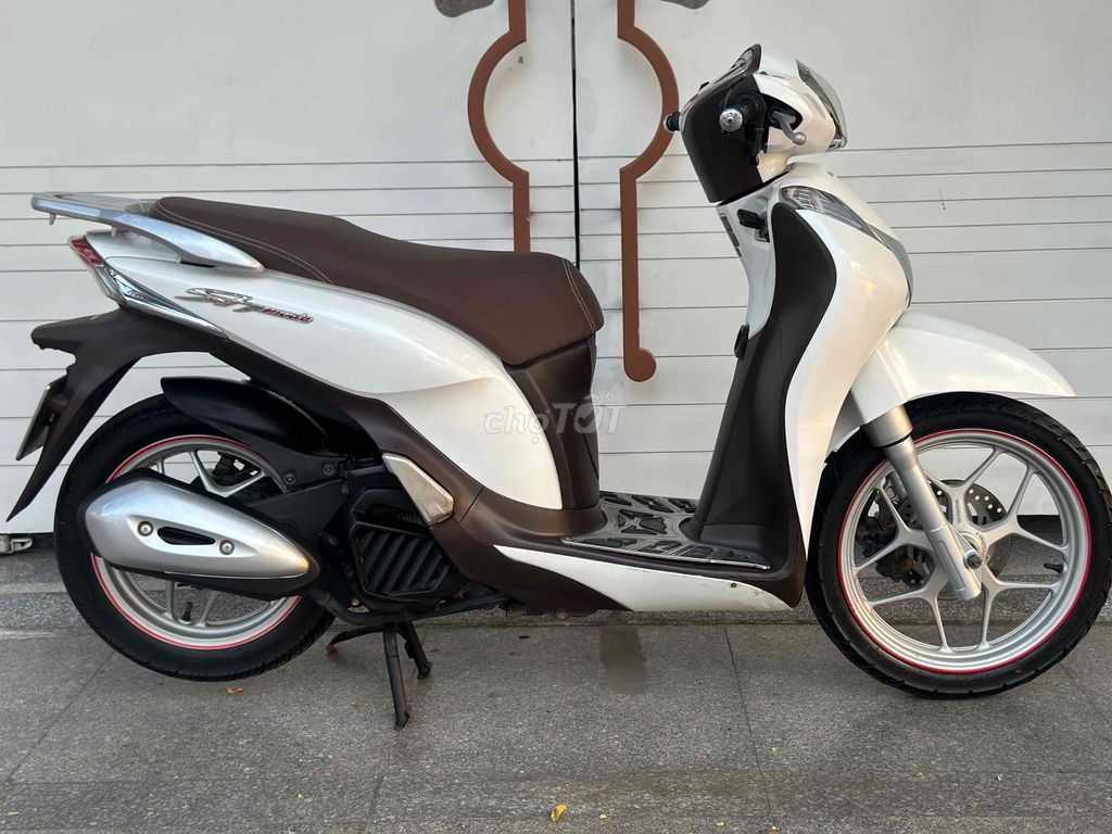 Sh mode khoá lớn máy móc nguyên rin êm ái. Mua bán Xe máy tại Quận Hải Châu Đà Nẵng được đăng bởi gold hình 4