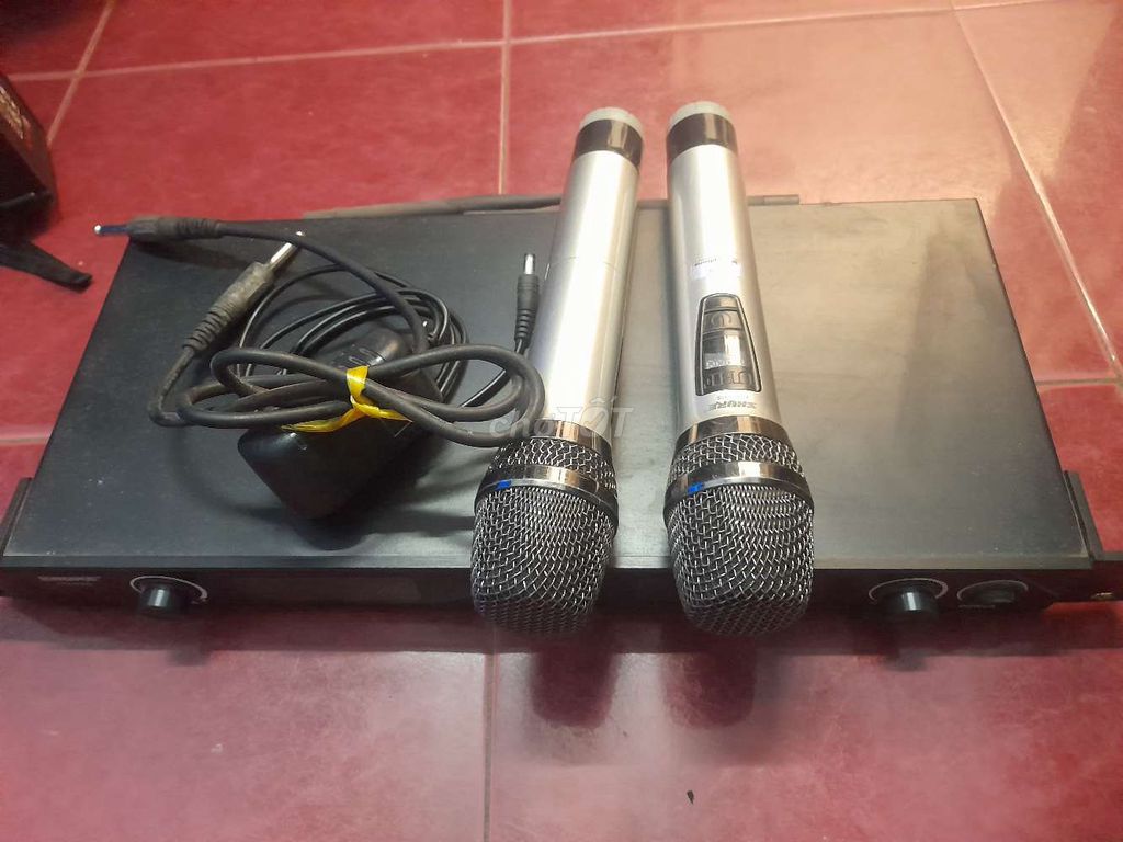Micro không dây Shure ATX-808S Bạc. Mua bán Tivi, Âm thanh tại Thành phố Biên Hòa Đồng Nai được đăng bởi Huỳnh Tưởng hình 1