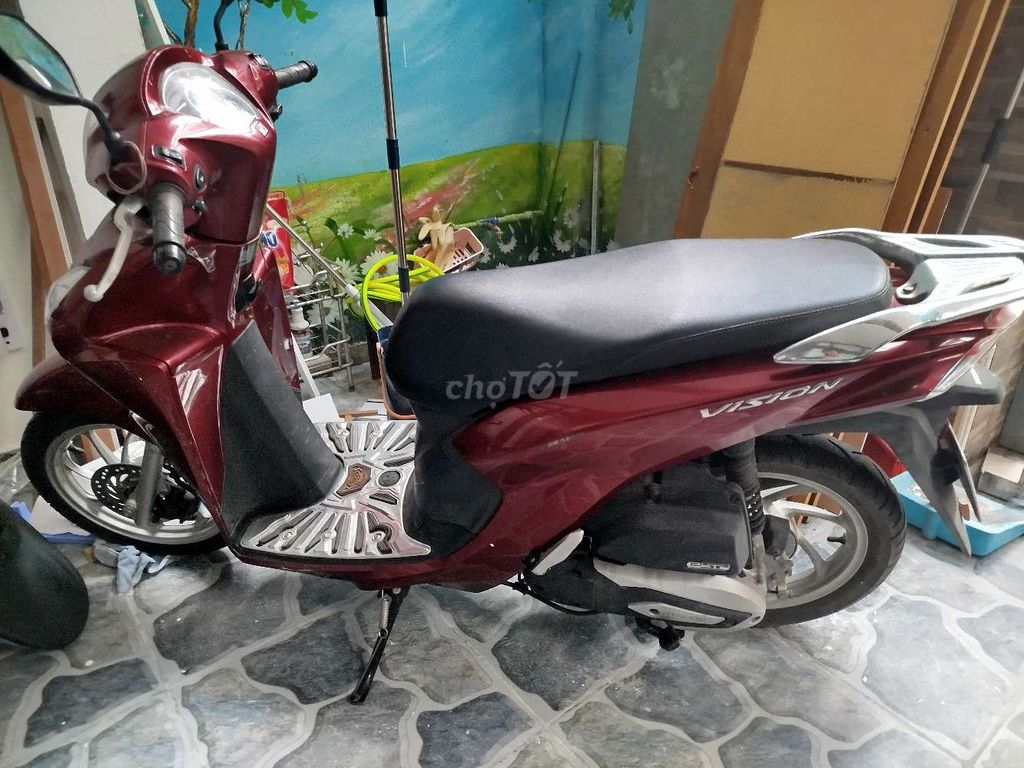 Xe Honda vision 2020 màu đỏ ít đi. Mua bán Xe máy tại Quận Hải Châu Đà Nẵng được đăng bởi Big Flame hình 1