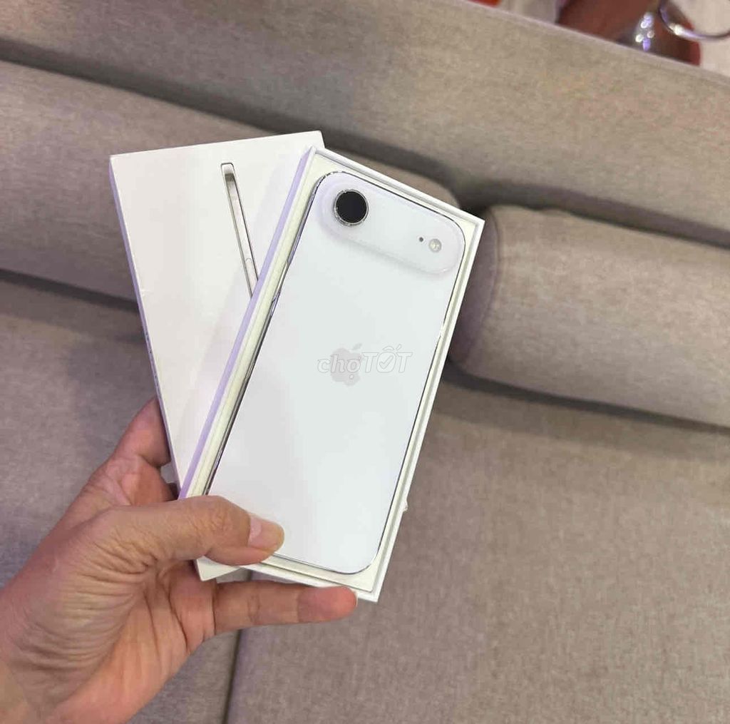 Apple iPhone 17 Air 256GB Trắng Mỹ. Mua bán Điện thoại tại Quận 3 Tp Hồ Chí Minh được đăng bởi Nam Á Mobile hình 1