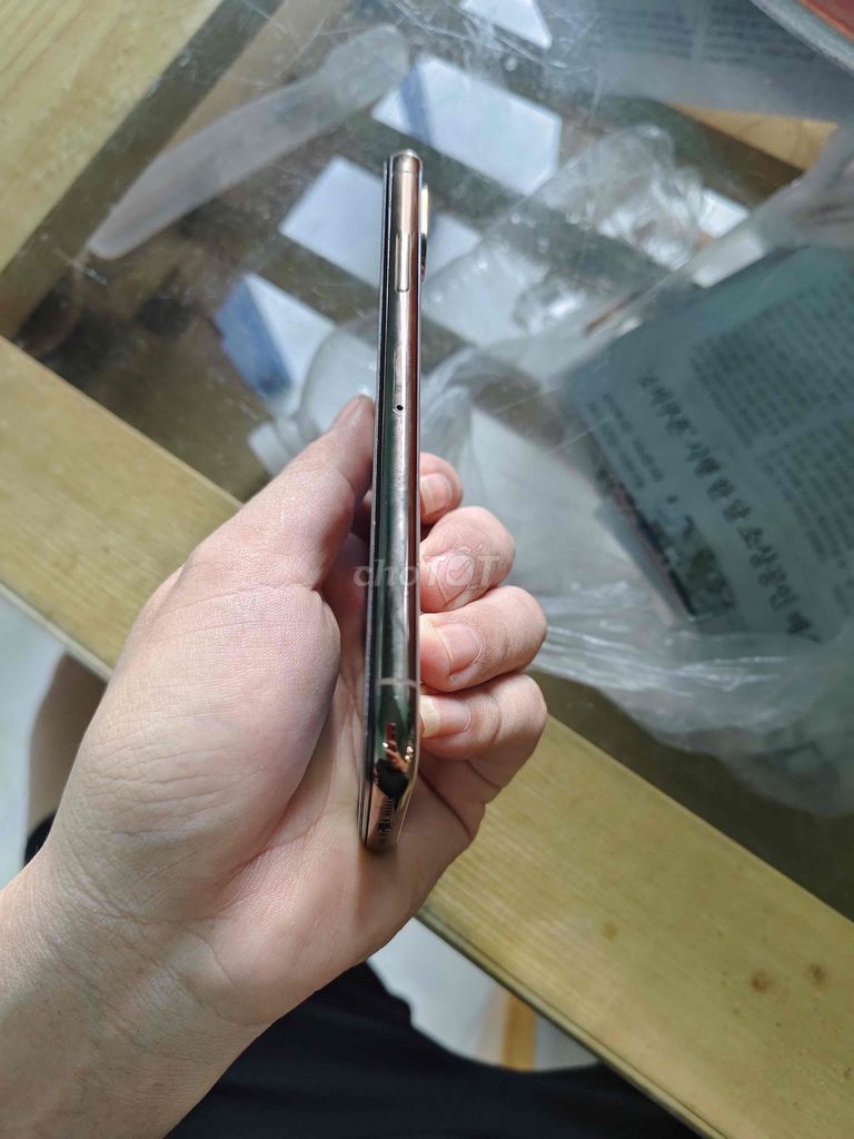 Apple iPhone Xs 64GB Vàng Đã qua sử dụng. Mua bán Điện thoại tại Huyện Bàu Bàng Bình Dương được đăng bởi Mạnh Nguyễn hình 1