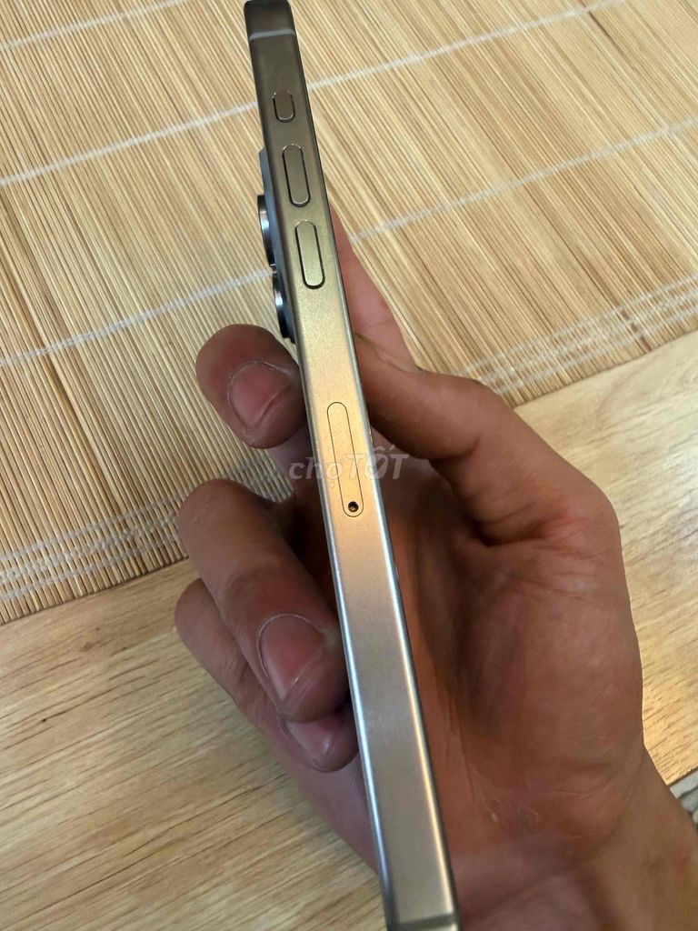 Apple iPhone 15 Pro Max 256GB Xám Việt Nam 100%. Mua bán Điện thoại tại Quận Hải Châu Đà Nẵng được đăng bởi bin hình 1
