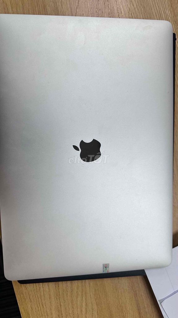 Apple MacBook Pro i7 15 inch 16GB/512GB 2017 Bạc. Mua bán Laptop tại Quận Bình Thạnh Tp Hồ Chí Minh được đăng bởi Lợi hình 1
