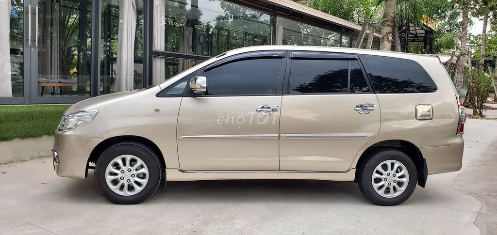 Toyota Innova 2014 E - 83000 km, màu Vàng, Zin đẹp