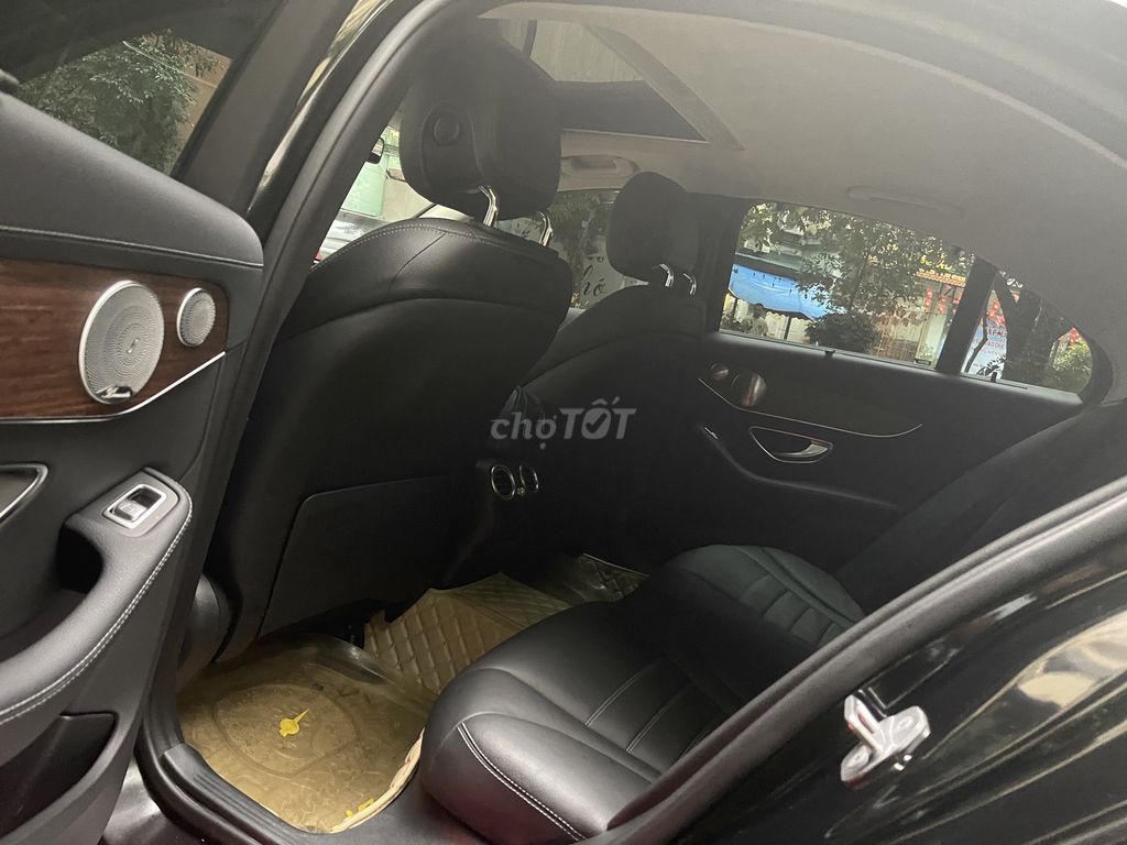 Mercedes C200 Exclusive 2020  5,1 vạn miles 920 tr. Mua bán Ô tô tại Quận Cầu Giấy Hà Nội được đăng bởi binhminh06 hình 11