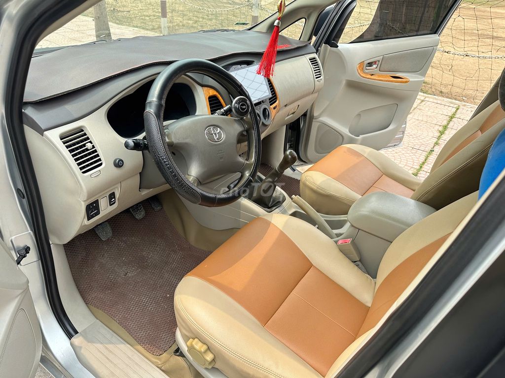 Toyota INNOVA 2.0G cuối 2010, số tay 1 chủ. K Lỗi. Mua bán Ô tô tại Huyện Sóc Sơn Hà Nội được đăng bởi Salon Auto Đào Hằng hình 11
