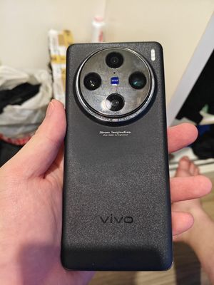 Cần bán Vivo X100s Pro màu đen bản 12-256. Mua bán Điện thoại tại Quận Hoàn Kiếm Hà Nội được đăng bởi Xuân Thanh