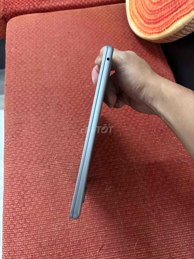Apple MacBook Air M2 8GB/256GB Bạc. Mua bán Laptop tại Thành phố Phan Thiết Bình Thuận được đăng bởi Lê Minh hình 1