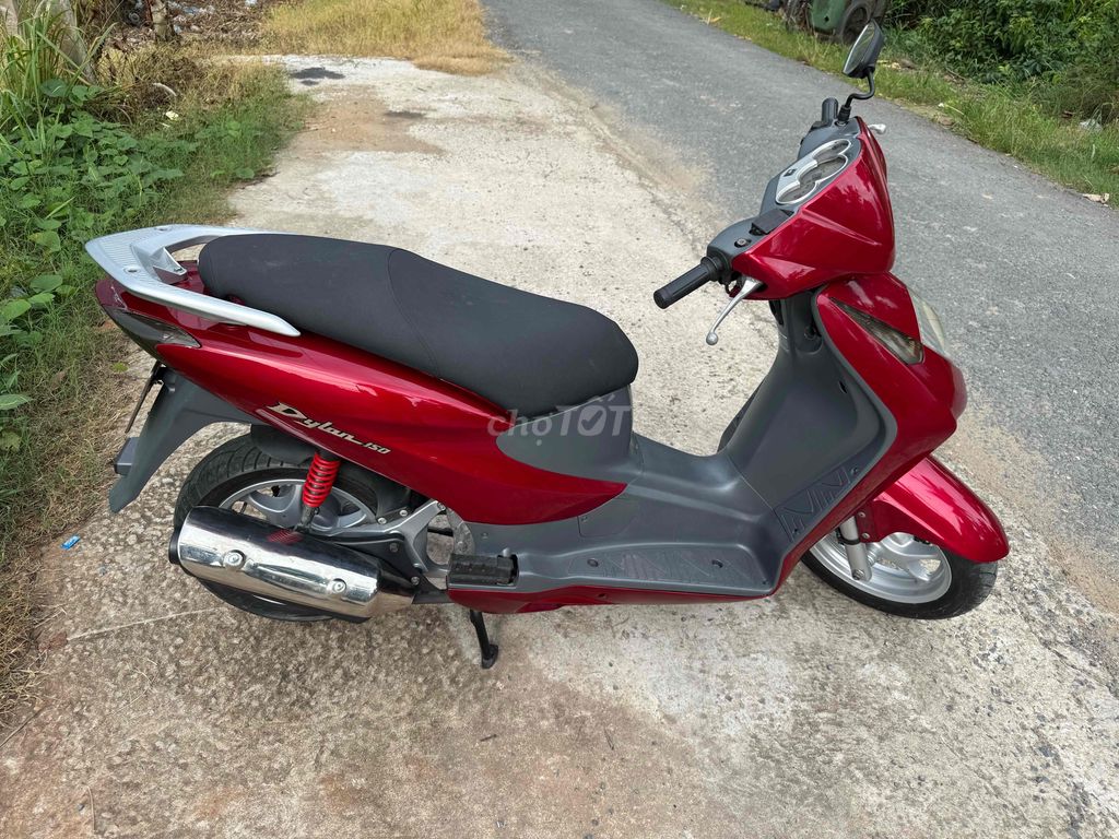 Dylan 150cc nhập Ý nguyên chiếc xe đẹp máy ngon. Mua bán Xe máy tại Thành phố Mỹ Tho Tiền Giang được đăng bởi Cầm Đồ Xe Máy thanh lý xe các loại hình 2