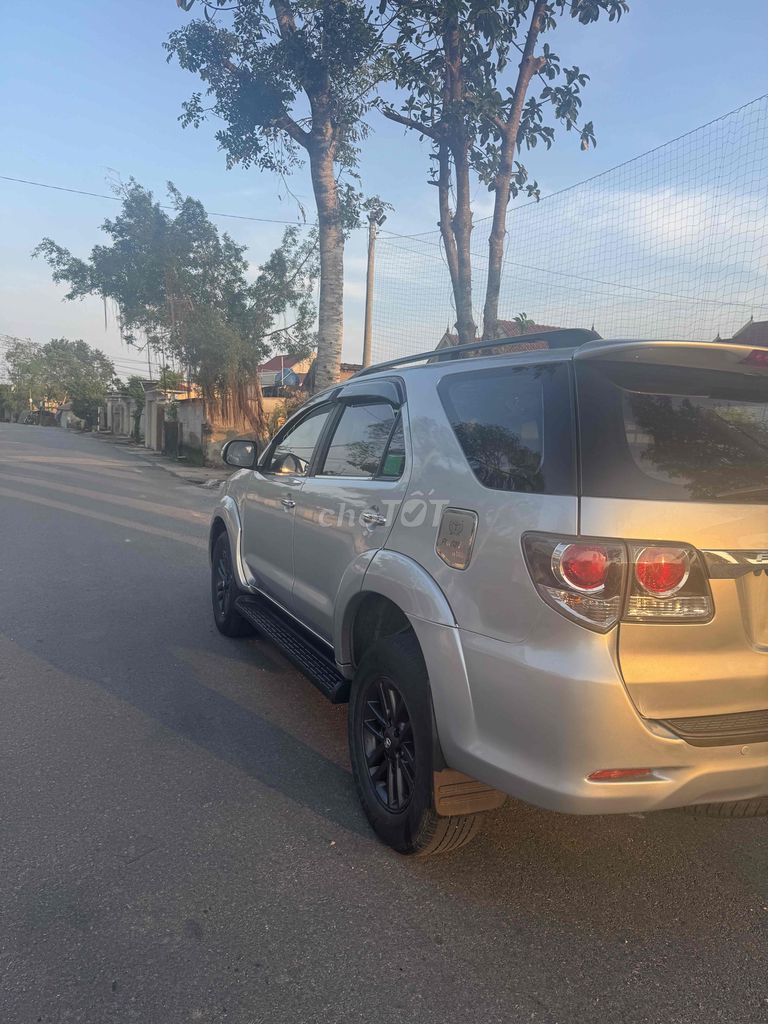 Toyota Fortuner 2015 2.5G 4x2 - 15000 km. Mua bán Ô tô tại Huyện Yên Thành Nghệ An được đăng bởi Tuan Nguyen hình 3