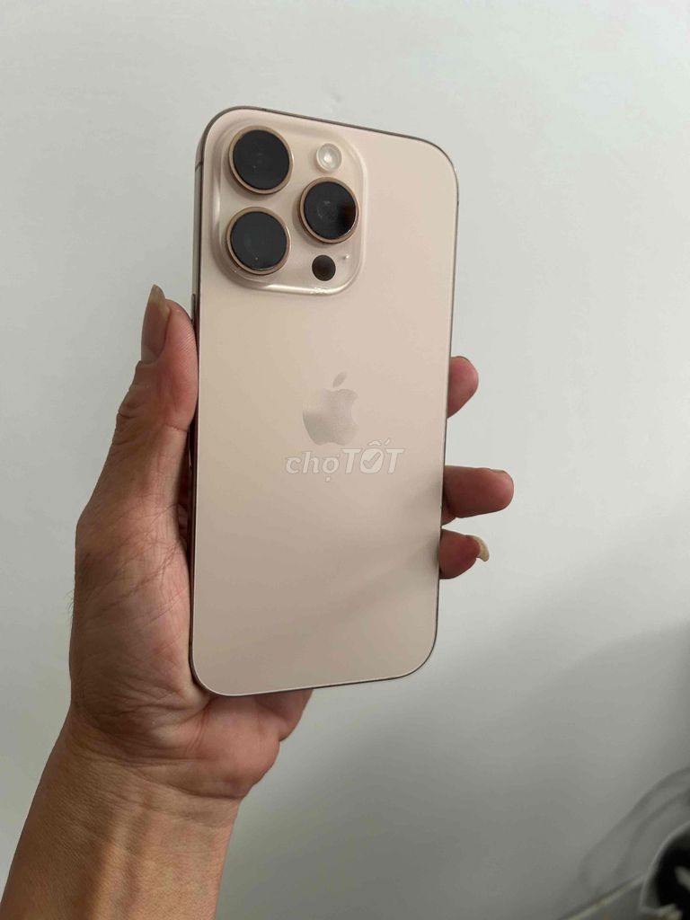 Apple iPhone 16 Pro 128GB Vàng. Mua bán Điện thoại tại Quận Bình Tân Tp Hồ Chí Minh được đăng bởi nguyen van vu hình 1