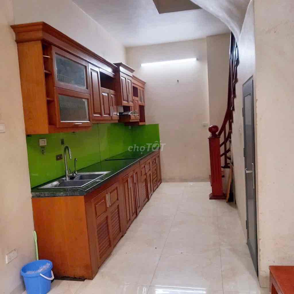 SIÊU HIẾM - NHÀ ĐẸP KHƯƠNG THƯỢNG ĐỐNG ĐA - NGÕ THÔNG. Mua bán nhà ở tại Quận Đống Đa Hà Nội được đăng bởi Mã Hồng Nhung hình 3