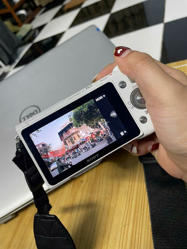 Máy ảnh Sony NEX-5T Trắng. Mua bán Máy ảnh, Máy quay tại Quận Phú Nhuận Tp Hồ Chí Minh được đăng bởi Duc Hong hình 1