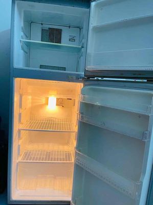 Tủ lạnh 140l
