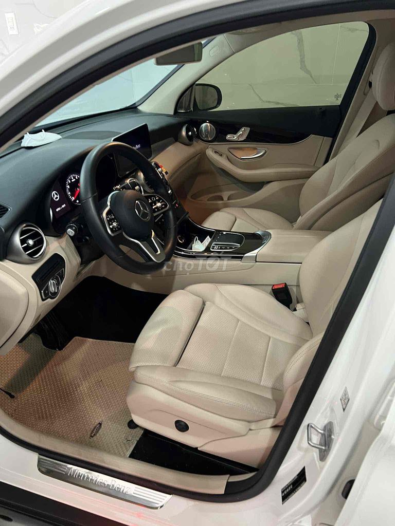 Mercedes Benz GLC 2020 200 - 52000 km. Mua bán Ô tô tại Thành phố Thủ Đức Tp Hồ Chí Minh được đăng bởi Hải Trương hình 4