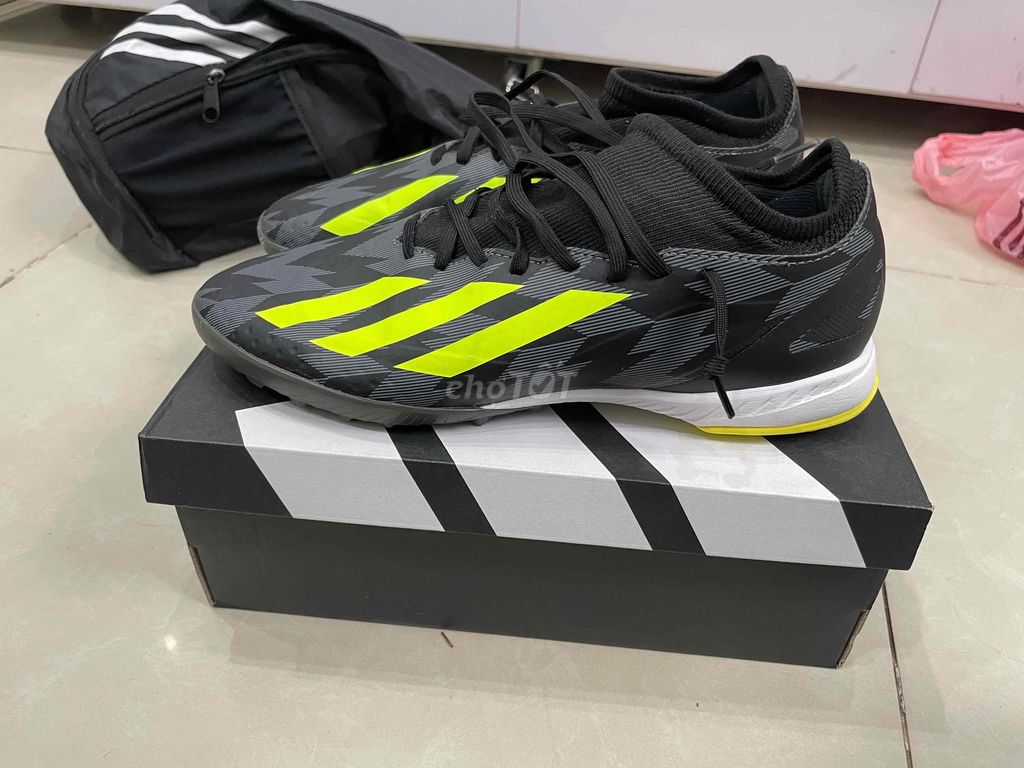 Giày đá bóng Adidas X Crazyfast Nam 41 1/3. Mua bán Đồ thể thao, Dã ngoại tại Quận Bình Thạnh Tp Hồ Chí Minh được đăng bởi Nguyễn Sơn Hoà  hình 1