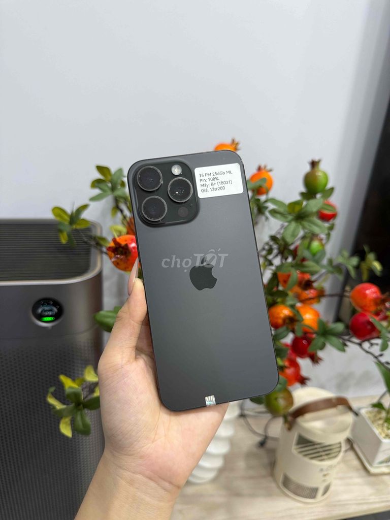 iPhone 15 Pro Max 256GB Đen LL/A màn oled. Mua bán Điện thoại tại Huyện Hóc Môn Tp Hồ Chí Minh được đăng bởi Luân Hoài hình 1