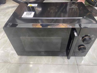 Lò vi sóng Electrolux 23L. Mua bán Bếp, lò, đồ điện nhà bếp tại Quận Bình Tân Tp Hồ Chí Minh được đăng bởi Ben