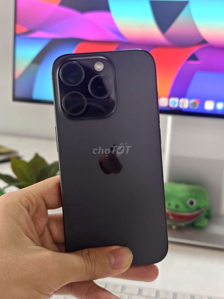 iPhone 15 Pro 128Gb Quốc Tế có khay sim, zin áp. Mua bán Điện thoại tại Quận Liên Chiểu Đà Nẵng được đăng bởi Minh Hiệp CócXanhMobile hình 1